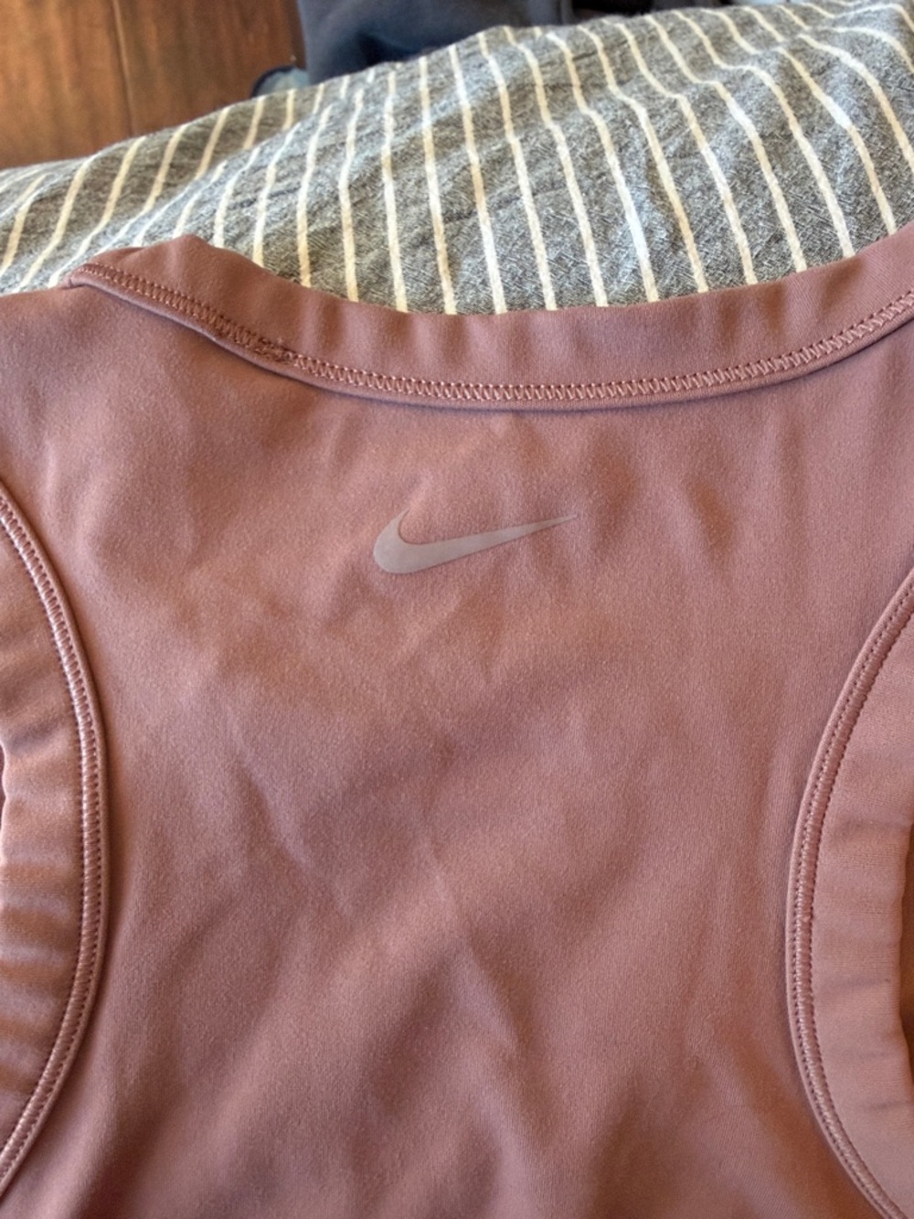 Nike One Dri Fit Cropped Tank Top - Picture 3 of 4